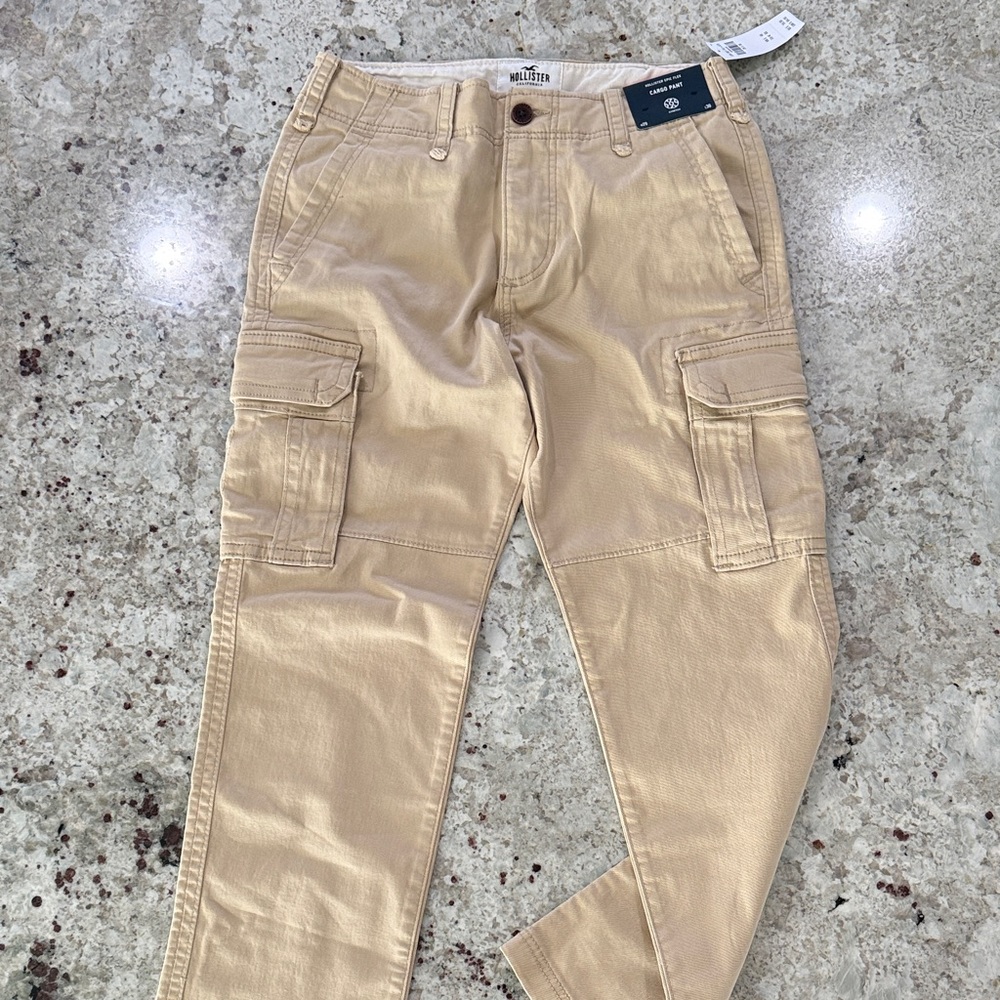Hollister Men's Beige Cargo Pants NEW